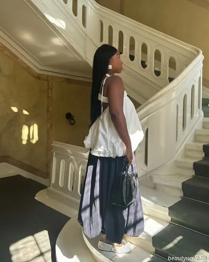 La Tendencia Atemporal de las Faldas Que Hace Que las Chanclas y las Bailarinas Luzcan Más Elegantes Este Verano