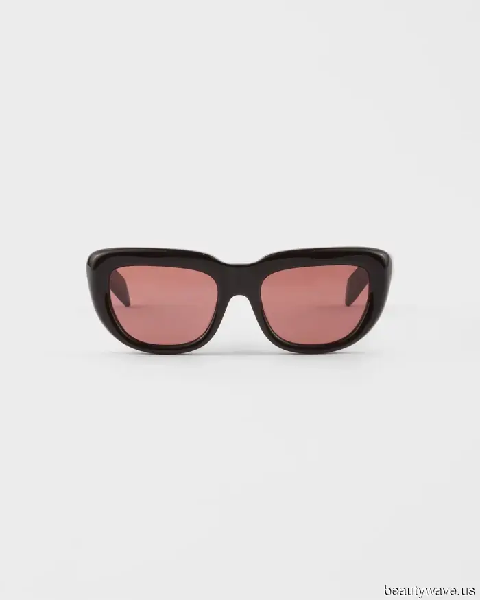 I'm a Shopping Director, and I really need you to check out these 32 incredibly stylish items.