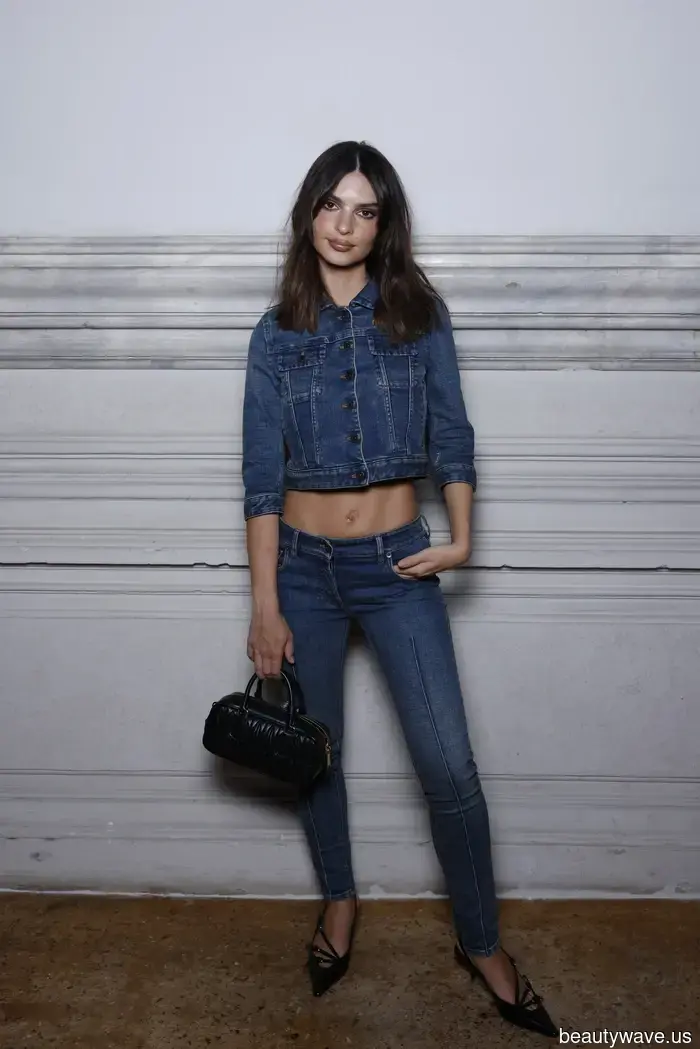 Indeed, blue skinny jeans have made a comeback—here are 7 outfits that keep them feeling fresh in 2025.