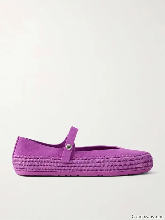 Alexa and I are on the same page: This "unattractive" shoe color is, in fact, the most stylish option you can choose for this summer.