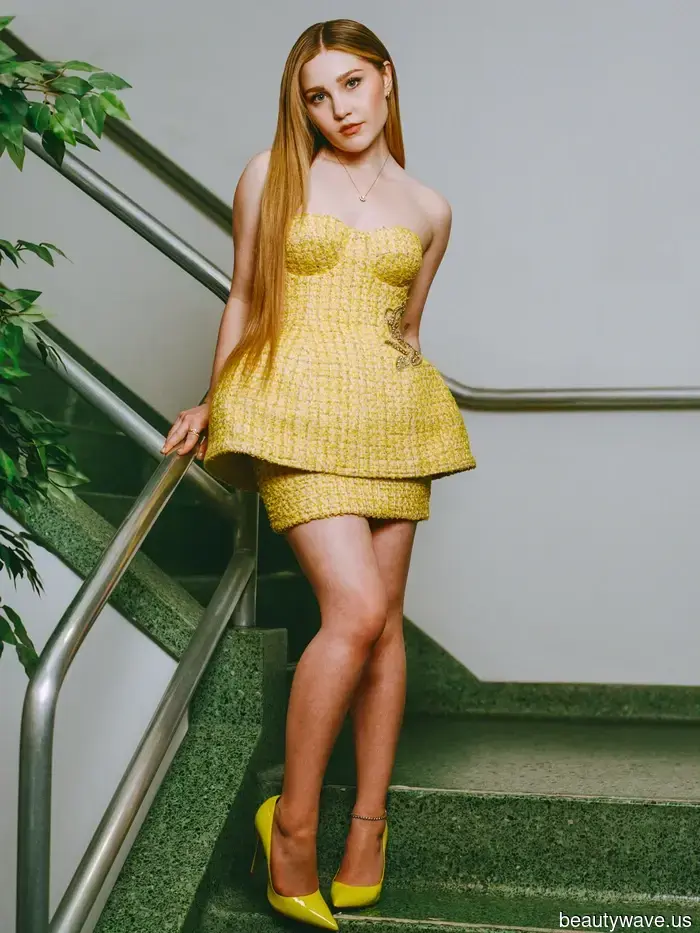 Ella Anderson is fulfilling her '90s teenage dream in "Song Sung Blue."