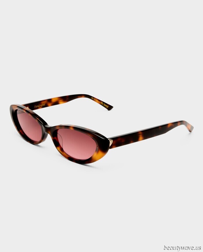 Whitney Port is the epitome of chic, and her new collaboration on sunglasses perfectly embodies that style—chic.