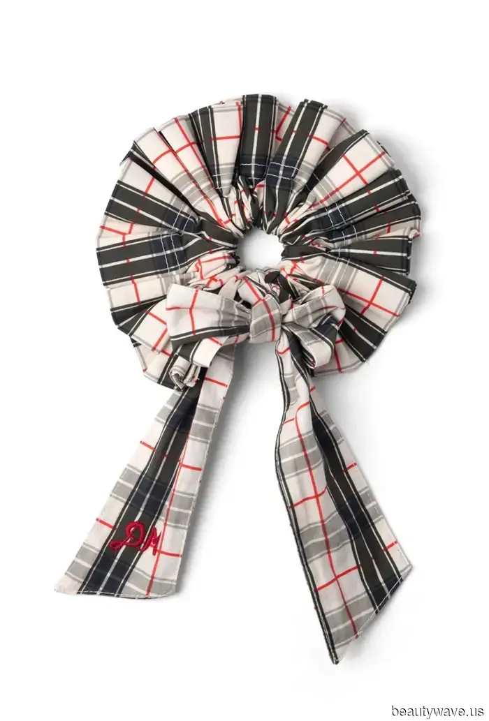 I’m declaring it: Collegiate-Girl Fall is in full swing, and these products perfectly represent the trend.