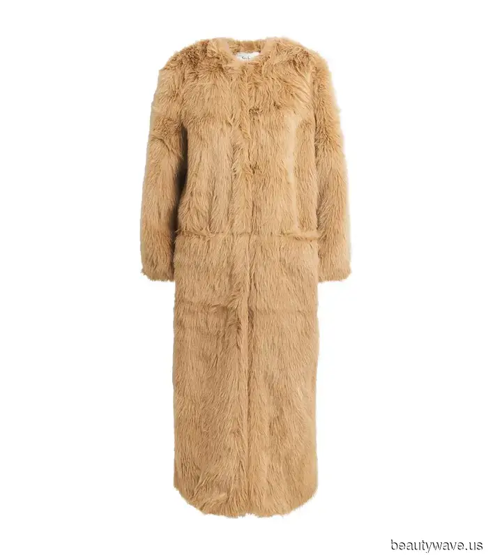 Wenn Sie ein klassischer Kleiderträger sind, der The Row, COS und Toteme liebt, sollten Sie diese 7 minimalistischen Marken kennen.