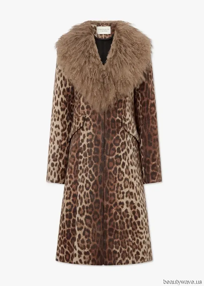 Addio ai noiosi piumini, questo cappotto approvato da Alexa Chung è ciò che ogni editor di moda desidera.