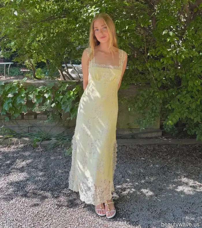 I work in fashion in NYC—these 11 beautiful dress trends are incredibly chic.