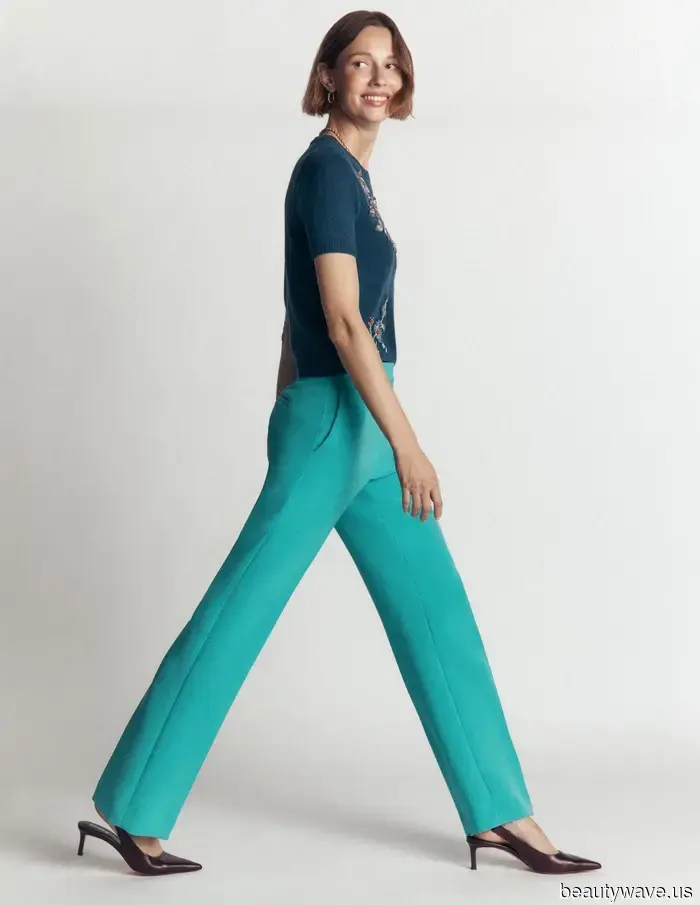 Non Bianco e Nero&mdash;I Due Colori Sorprendenti Che I Vestiti Alla Moda Stanno Indossando Insieme Invece