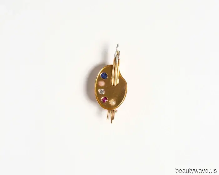 Trust Me, I'm a Fashion Editor—Here Are the Designer Accessory Trends Worth Investing In for Spring 2026.