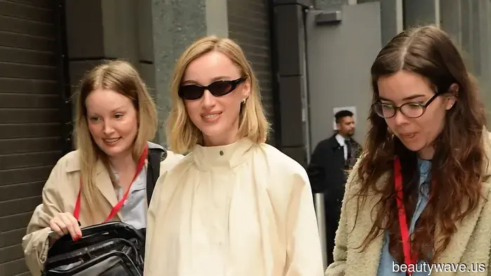 Si vas a usar bailarinas este verano, aquí está la tendencia de falda más genial para combinarlas.