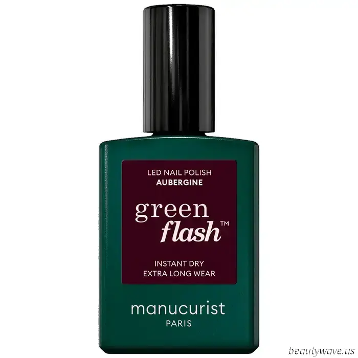 Kühler als Burgunder: Dieser schicke Nagellacktrend ist derzeit besonders beachtenswert.