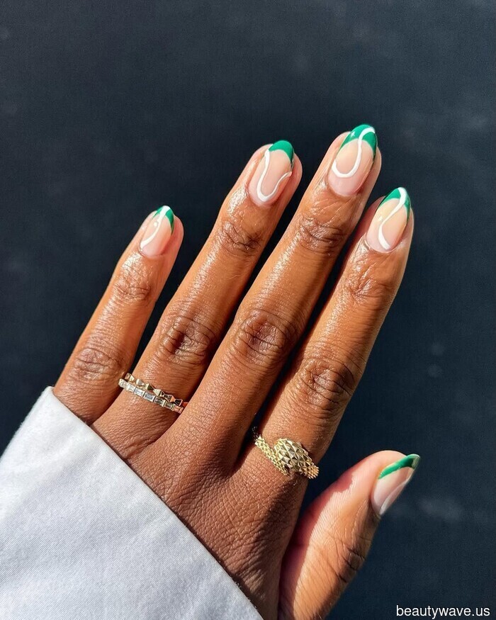 Football Season Is Here—24 (Non-Cliché) Manicures to Embrace Your Inner WAG