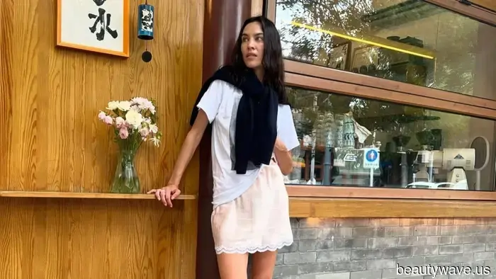 I never believed that trainers should be paired with this skirt trend—but I’ve just been proven mistaken.