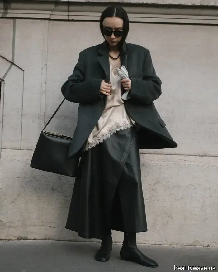 This "Ugly" Shoe Trend Has Made a Comeback from 2016—And It's Improved This Time.