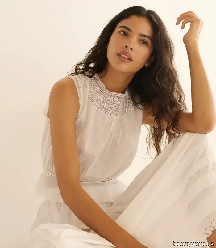 Con jeans, gonne o pantaloni corti, tutti gli esperti di moda amano queste bluse boho.