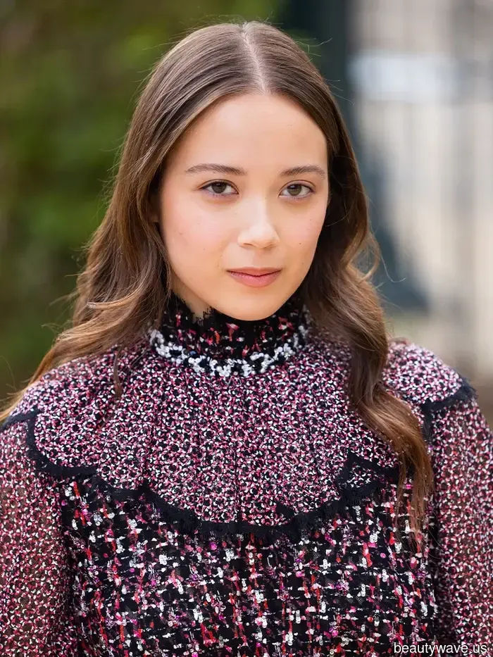 Laufey Is Our Ultimate Coquette Beauty Muse—7 "Vintage Romance" Outfits to Inspire You