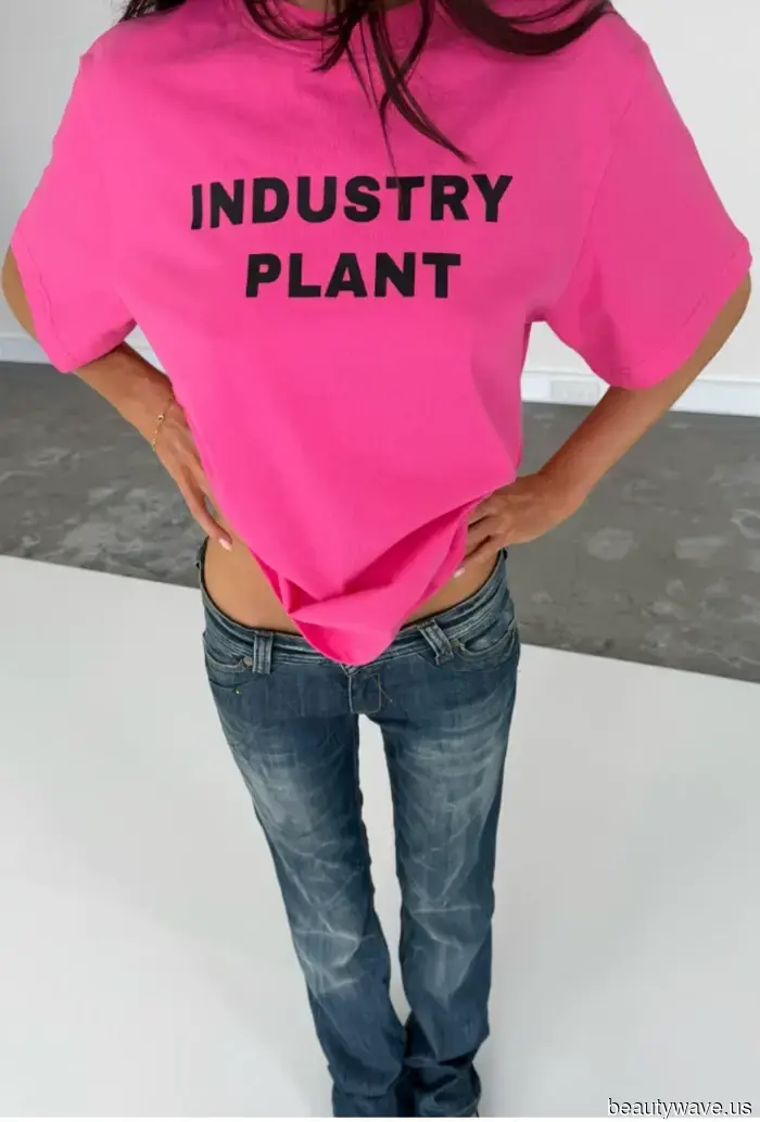 Apologies, Raglans—This is the Polarizing T-Shirt Trend That Fashion Enthusiasts Will Be Sporting This Summer.