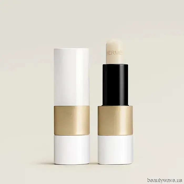 Kelly Rutherford è la regina degli iconici selfie in ascensore&mdash;Questi sono i prodotti di bellezza nascosti nella sua Birkin