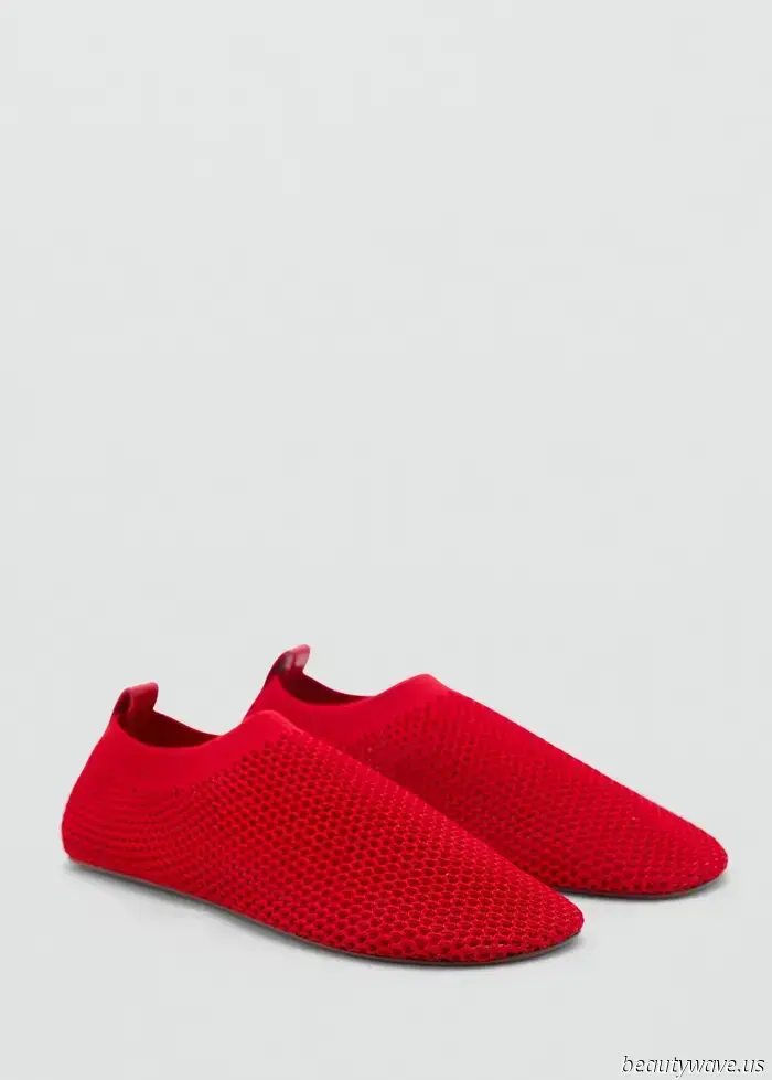 These $60 flats that everyone will pair with shorts are on the verge of going viral.