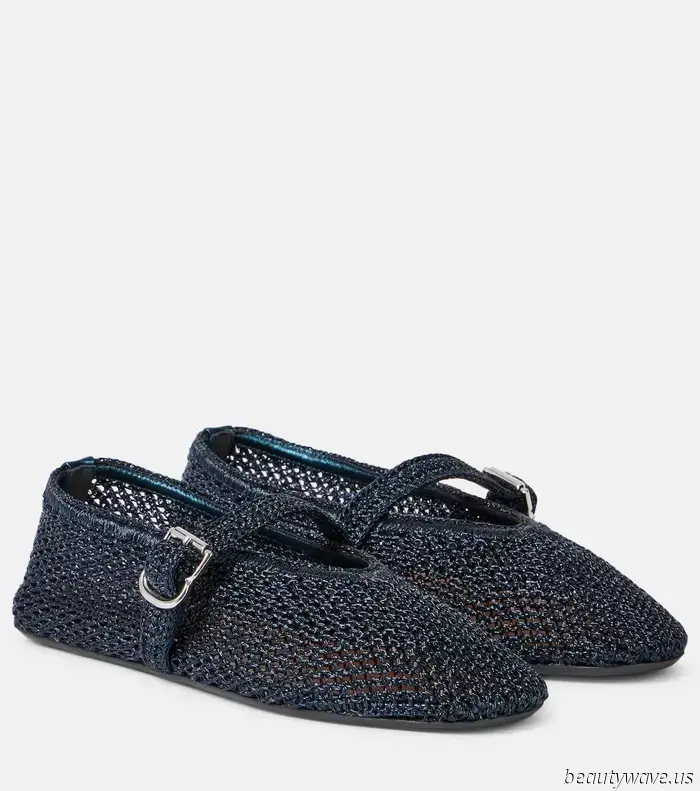 This Shoe Color Trend Is More Stylish Than Black, Burgundy, and Brown.