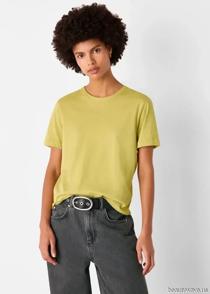 Pensavo che i jeans bianchi fossero solo un capo estivo, ma poi questi 5 outfit chic pronti per l'inverno mi hanno smentito.