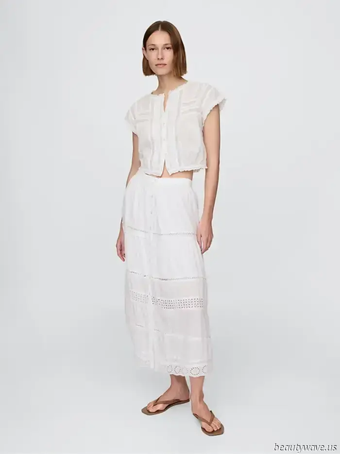 I'm a Gen Z fashion editor—here's the skirt trend that my friends and I in London are currently loving.
