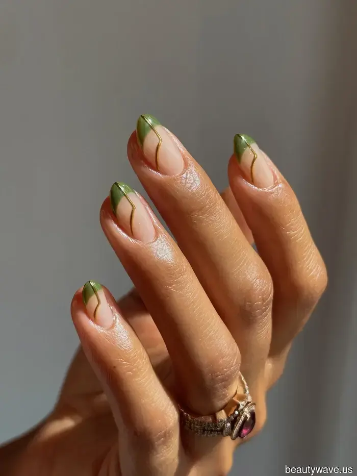 8 French Tip Nail Designs That Are Perfect for Autumn, Look Luxurious, and Are Simple to Reproduce