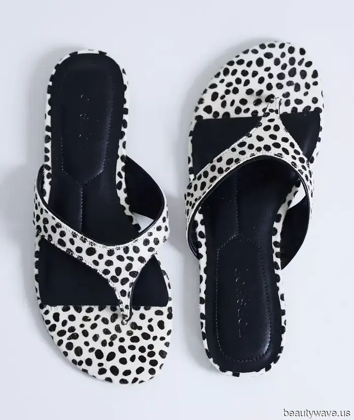 Nein, keine Ballerinas oder Turnschuhe&mdash;Modeleute kombinieren ihre Leggings stattdessen mit diesem flachen Schuhtrend.