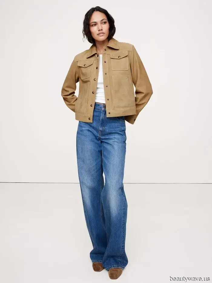 If you team your flared jeans with any of these 6 items, I appreciate your fashion sense.