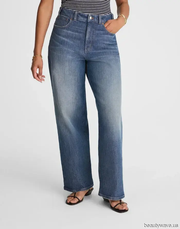 Nessuno indossa jeans come i chic parigini&mdash;7 outfit senza sforzo che copierò dai francesi questo autunno