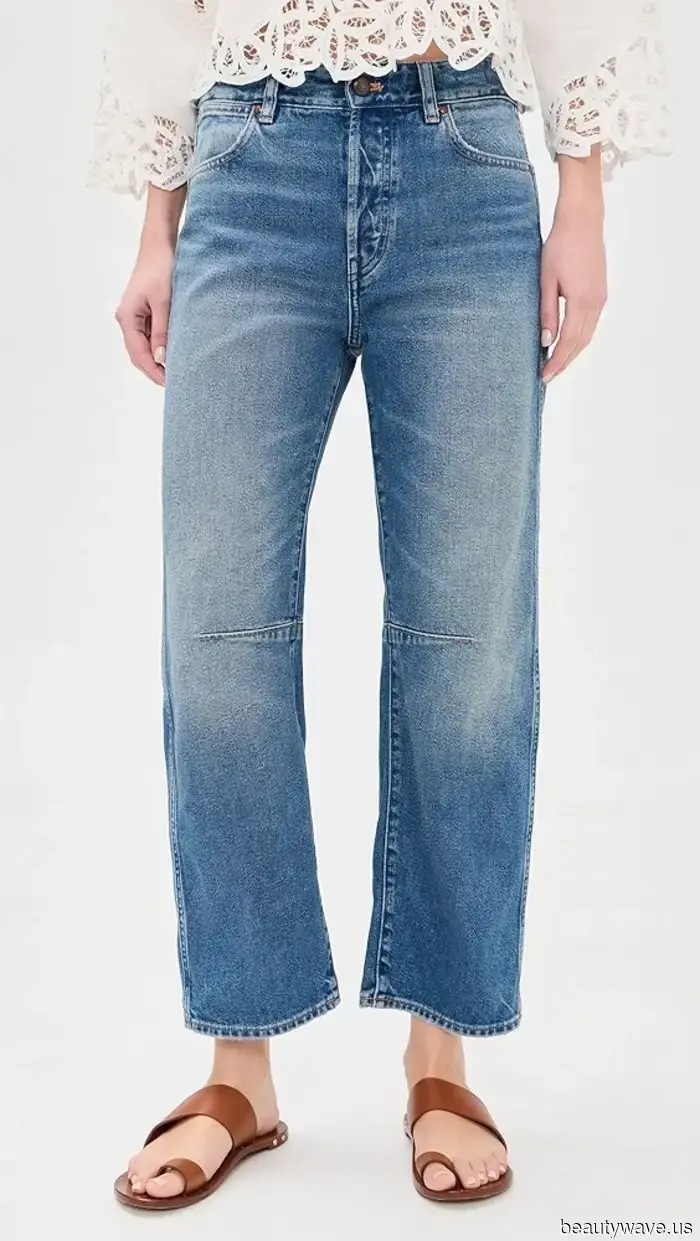 Plötzlich tragen alle Coolen sonnenverblasste Jeans&mdash;so stylst du sie diesen Frühling.