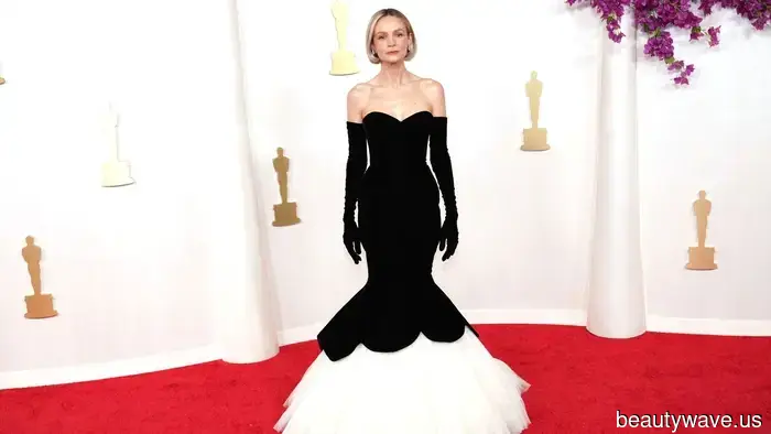 Carey Mulligan escuchó tus críticas sobre su vestido de los Oscars 2024&mdash;Aquí está su respuesta contundente