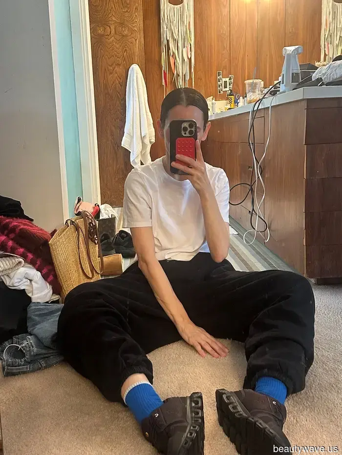 I'm a stylist who travels frequently—this is what I prefer to wear after a long journey.