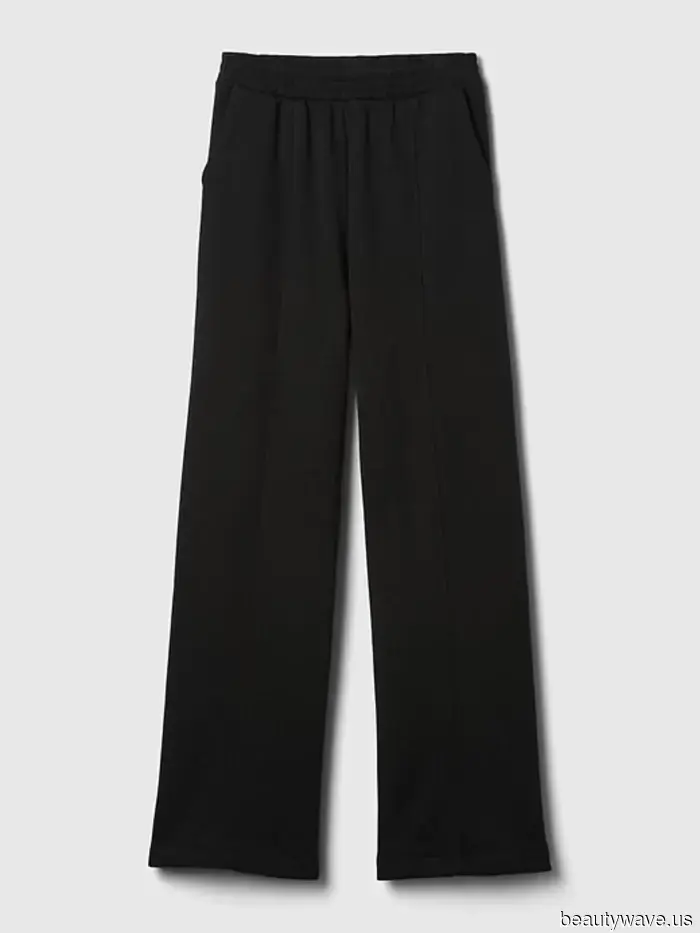 Queste sono le sneakers che le celebrità amano indossare con pantaloni larghi e jeans.