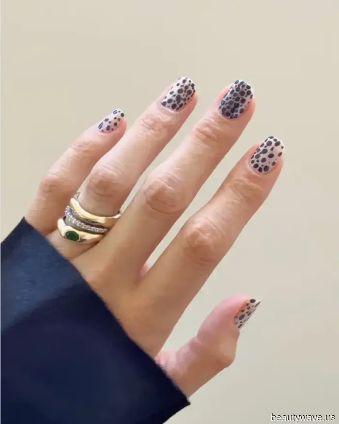 Short Nails Are Simply Stylish—20 Spring-Inspired Styles to Share with Your Manicurist