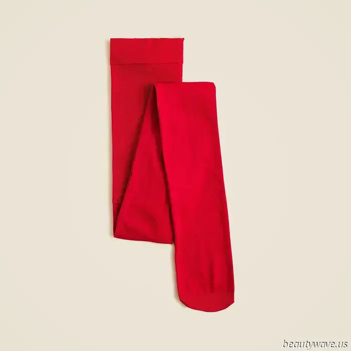 Black tights have become too common; this is the new tight color trend that everyone will be sporting instead.