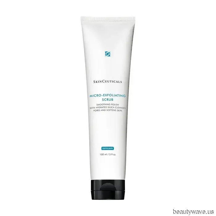 My lifeless, dehydrated skin was signaling for help—this dermatologist-approved moisturizer became the solution.