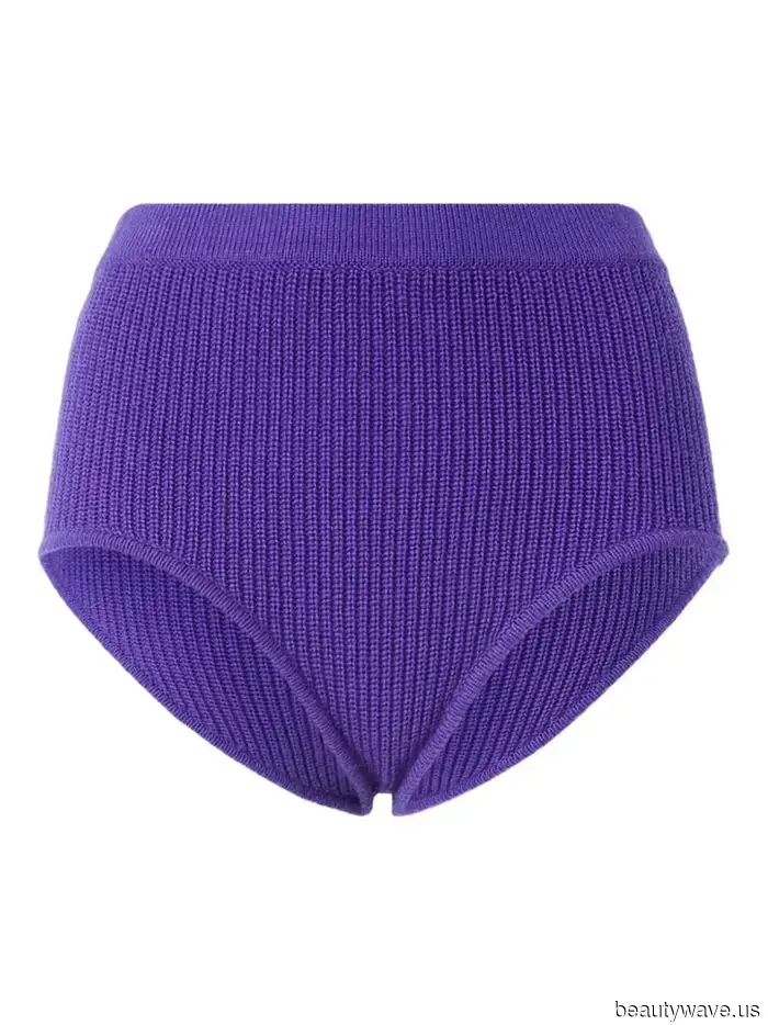 Not Blue, Not Red: The Surprising Color That It Girls Are Flocking to This Summer