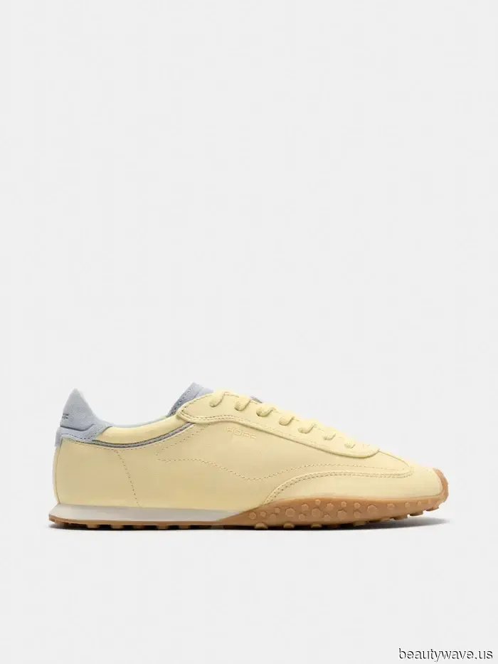 Rote Jeans sind im Trend, das sind die genauen Schuhfarben, die am schicksten dazu aussehen.
