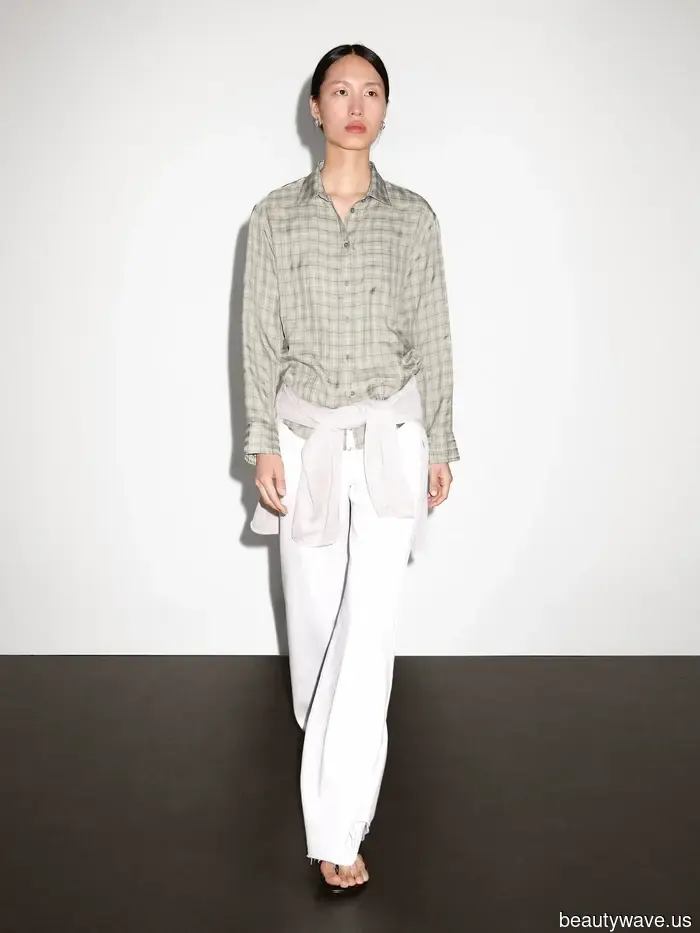 Thanks to the Olsen Twins and fashionable European influencers, everyone is now rushing to purchase this 30-year-old shirt trend for the winter season.