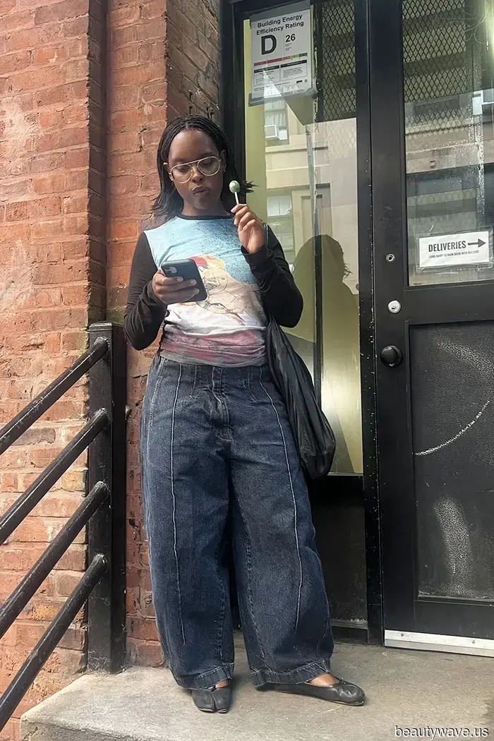 The 24 Top Wide-Leg Jeans to Buy This Season, Recommended by Fashion Editors