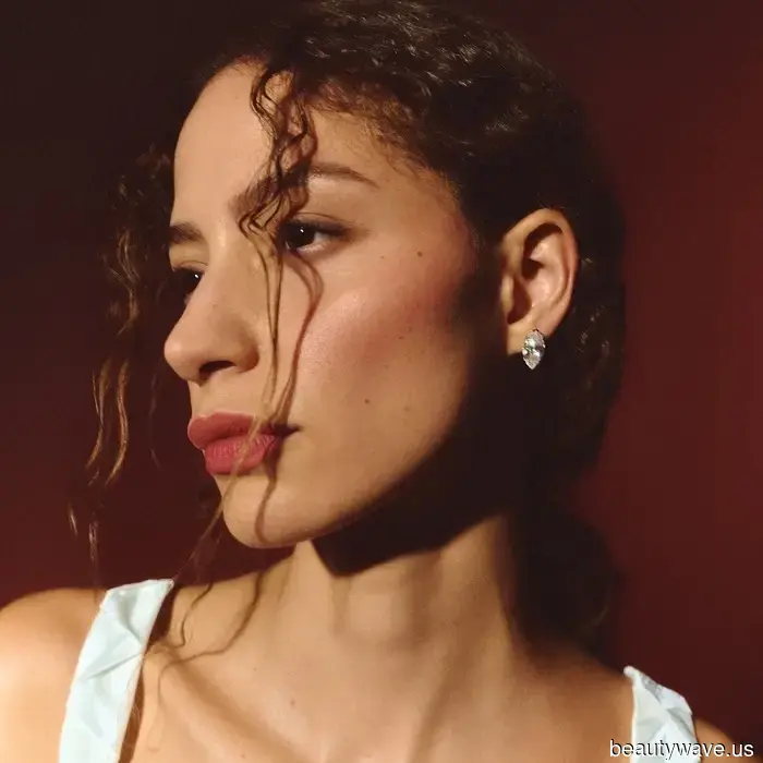 The Diamond Edit: Your Comprehensive Guide to Purchasing the Finest Diamond Earrings