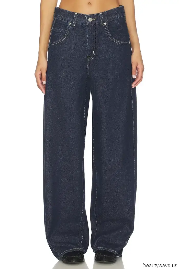 6 Ideal Spring Ensembles to Pair With the Most Stylish Denim Trend of the Season