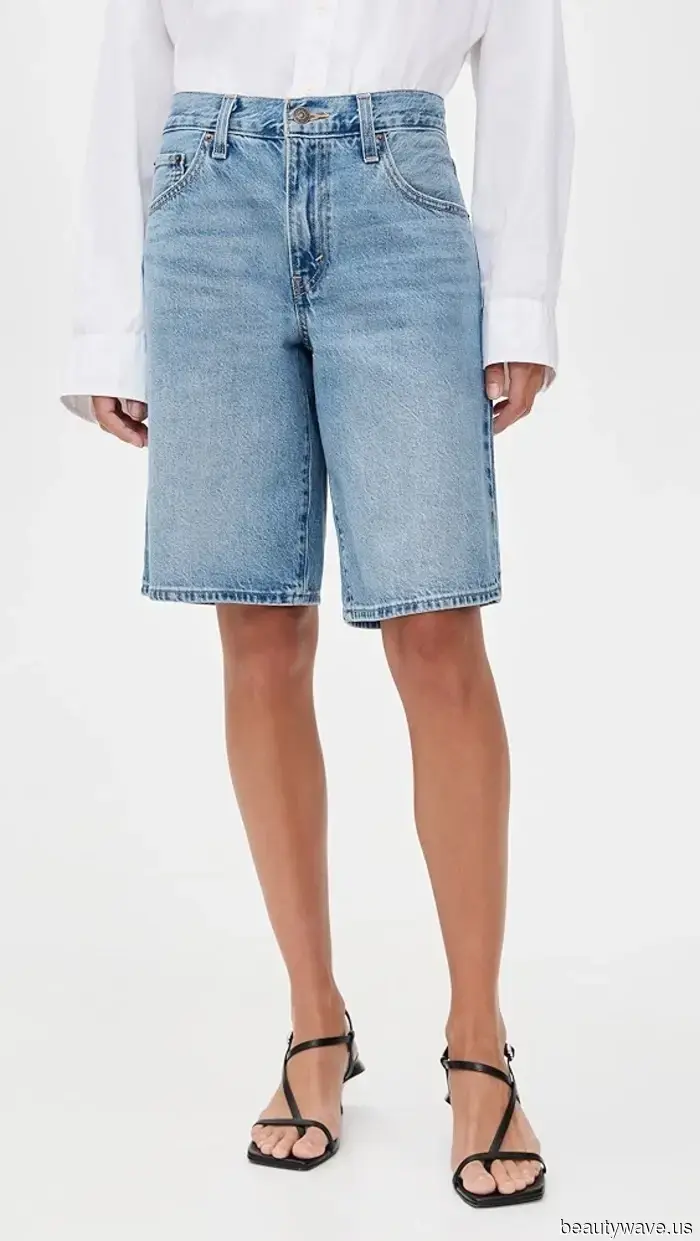 6 Surprisingly Chic Denim Shorts Looks That the Fashion Set Is Sporting