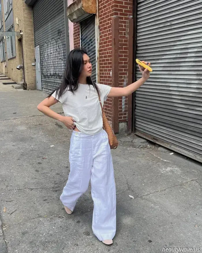 Is it just me, or are all the trendy girls now combining ballet flats with this anti-denim pant trend?