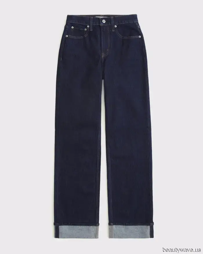Not Skinny, Not Bootcut—The Three Types of Jeans Stylish Individuals Are Pairing With Ballet Flats Now Through 2027.