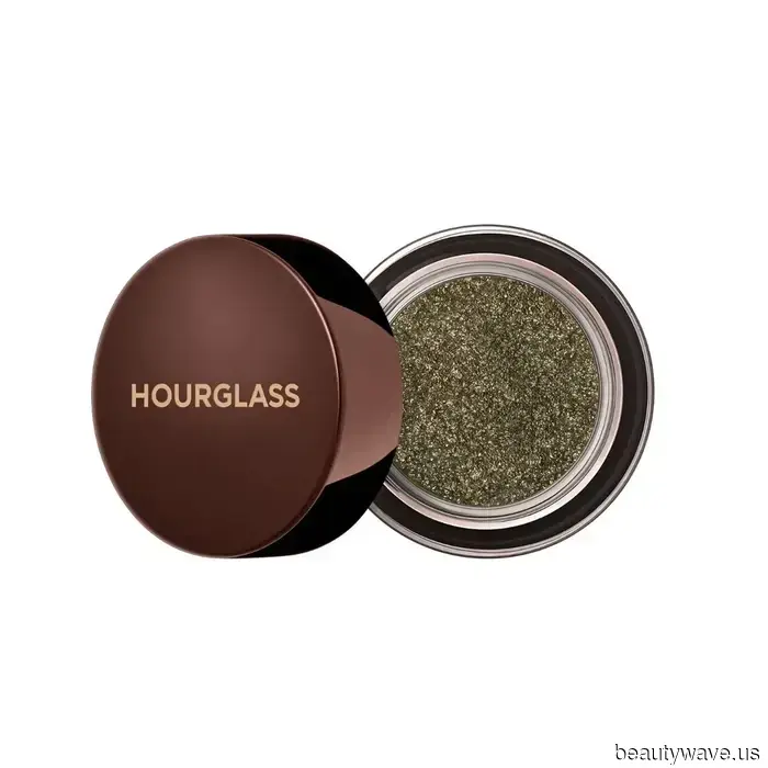 I Recently Consulted the Experts, and Here Are the 6 Fall Makeup Color Trends You Need to Be Aware Of.