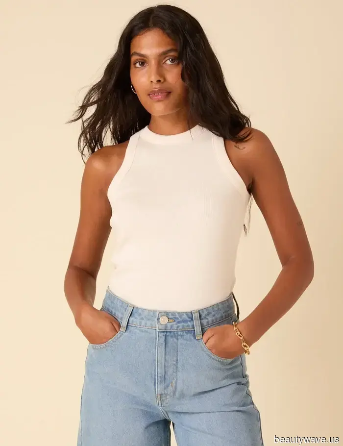 Скандинавские женщины знают, как сделать джинсы стильными&mdash;5 осенних образов, которые я без стыда копирую