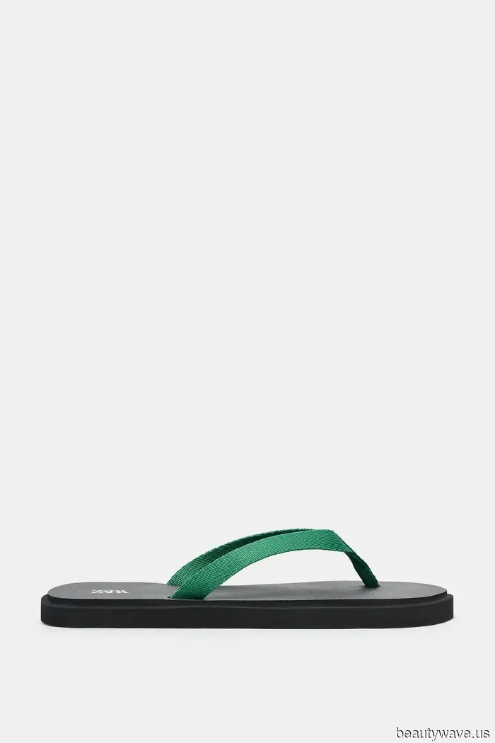 Chiamando tutti i minimalisti&mdash;Questo colore di pantaloni di tendenza è la cosa più chic che puoi indossare quest'estate