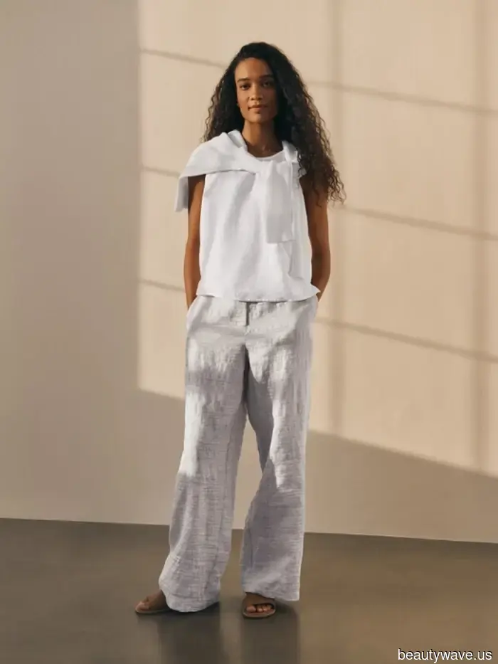 Since the It Girls declared that the '90s are making a comeback, I've been shopping from this stylish throwback brand.