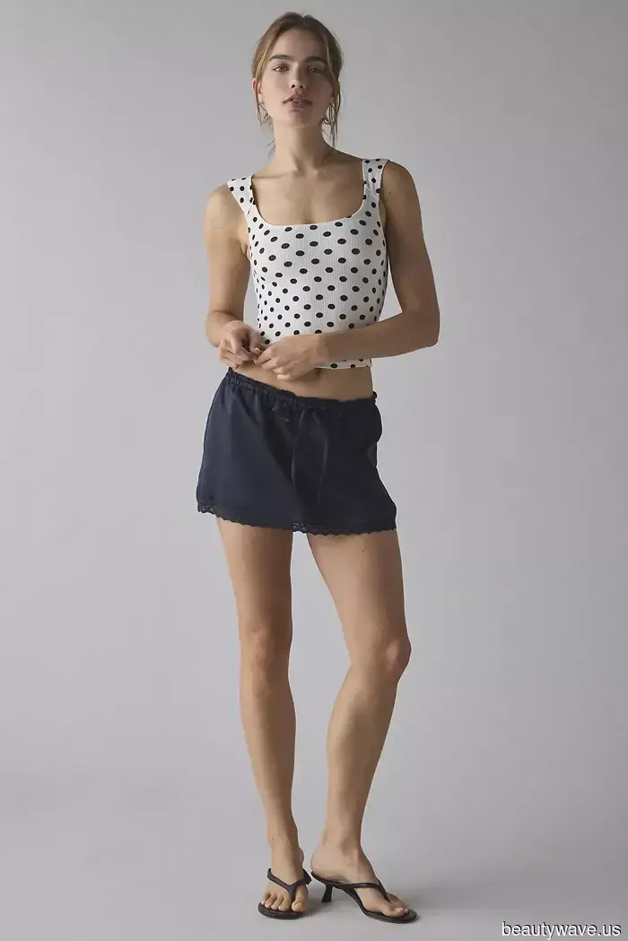 Вы на 100% модный человек, если стилизуете свои джинсы таким стильным образом для осени 2025 года.